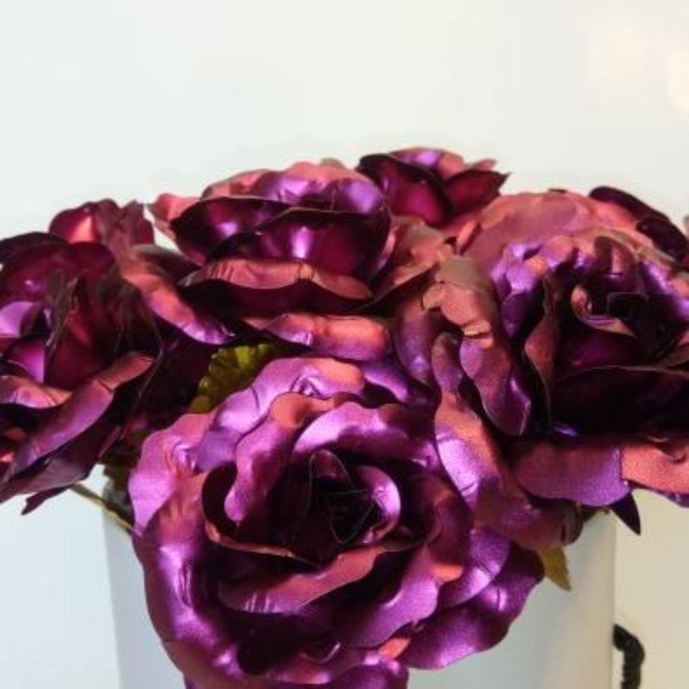 Galaxy Rose One Dozen 12 Flower Arrangement Round Suede Box & 3D Pop Up Gift Card