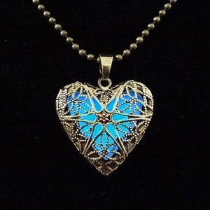 Eternal Heart Bundle Necklace & Earrings Glows In The Dark